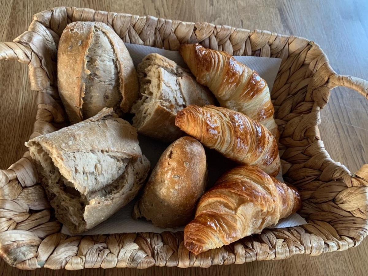 Chapeauveau Gite - B&B - Events Helecine Buitenkant foto